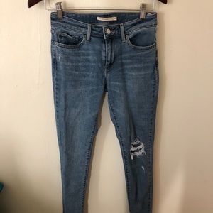 Levi’s 711 Skinny